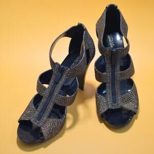 MICHAEL KORS Woman's Berkeley T Strap Sandals Size 9